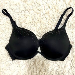 Victoria’s Secret- Amazing Bra